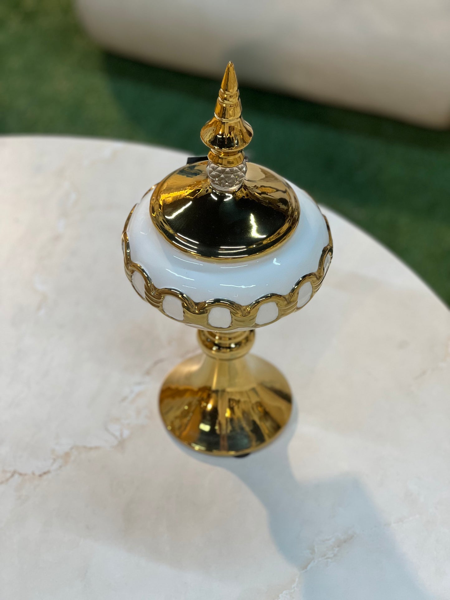 Luxury White Gold Chain Pattern Vessel with Crystal Finial