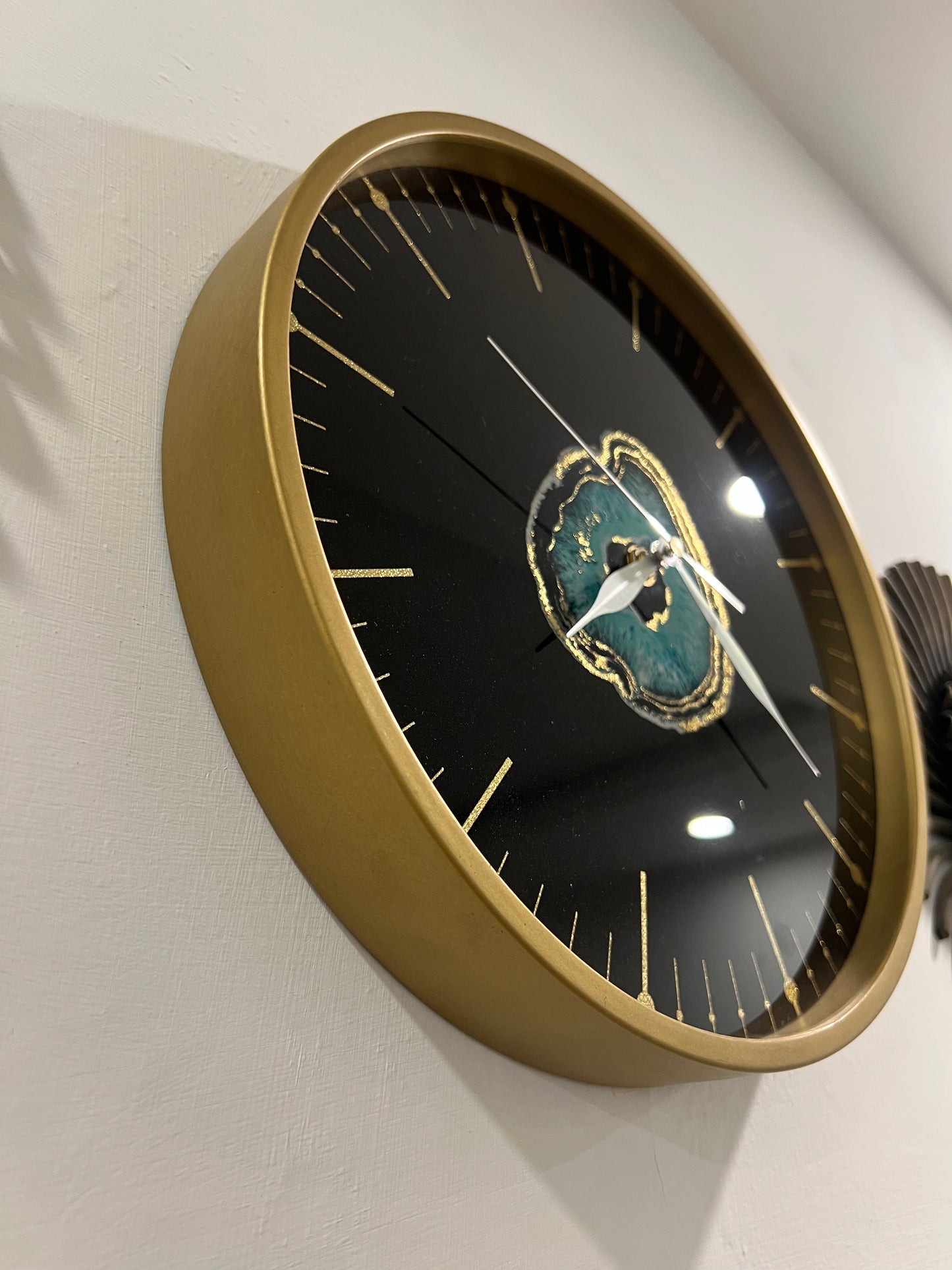 Premium Agate Slice Resin Wall Clock
